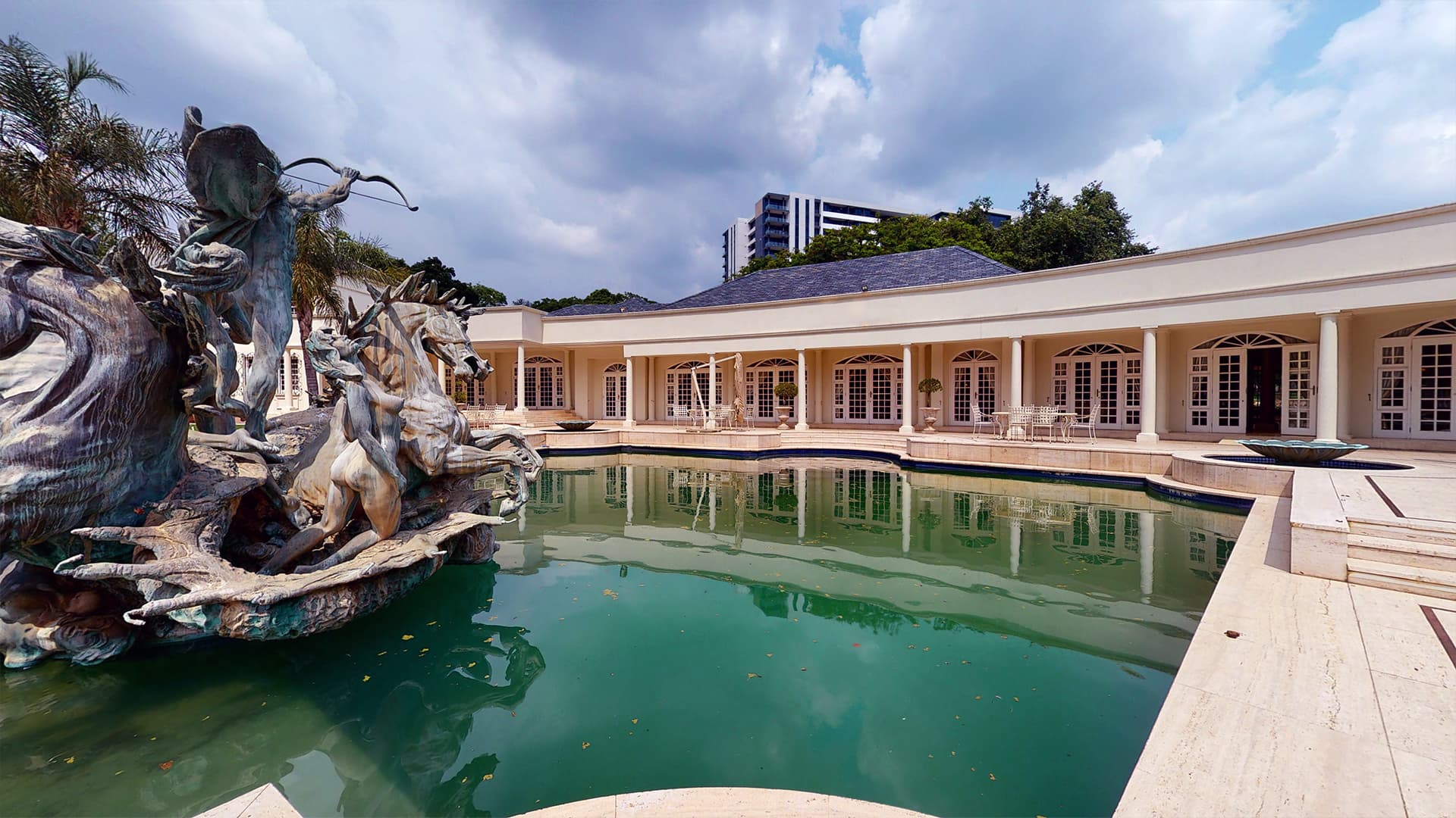 Real Estate Property Auction Virtual Tour Hero