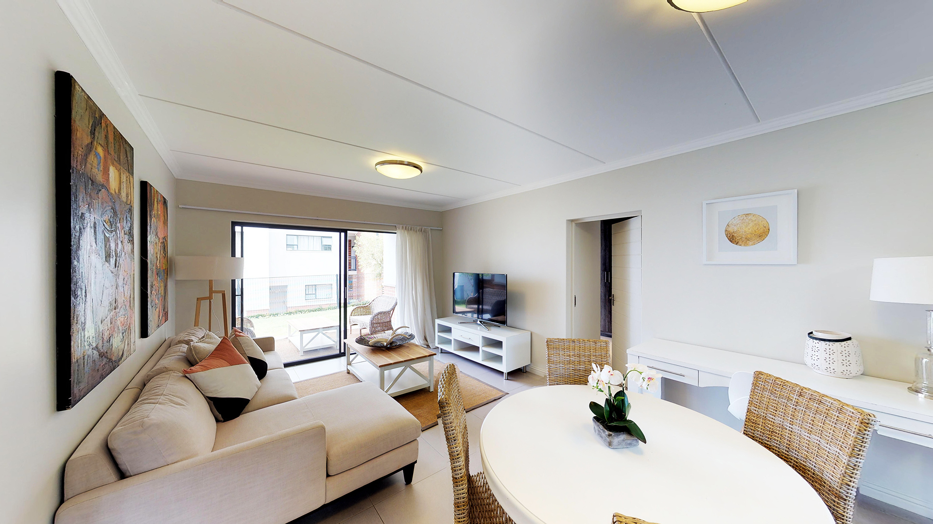 Virtual Tour Living Room